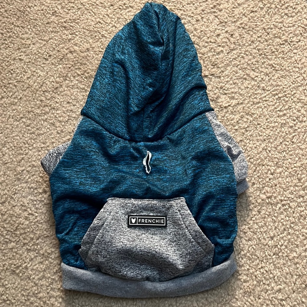 Frenchie Pet Supply Hoodie Size Medium ONLY $16!